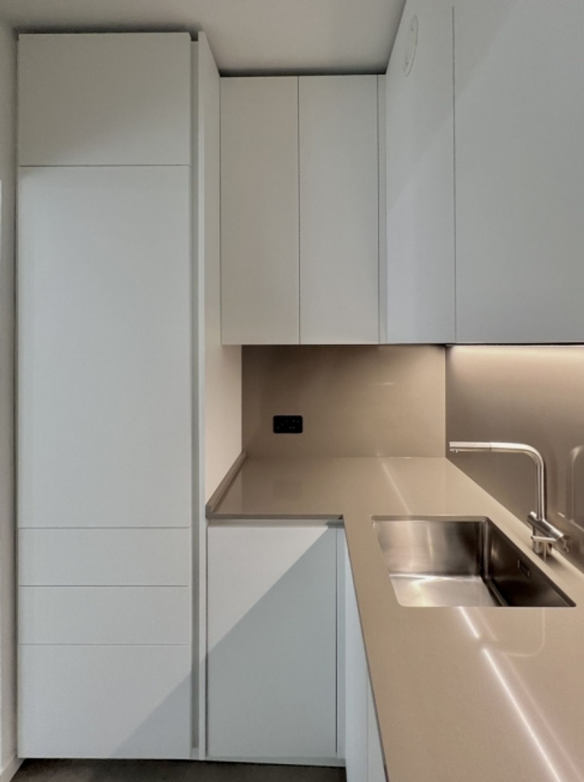 2,5-ZIMMER-APARTMENTS KOMPLETT RENOVIERT - 3