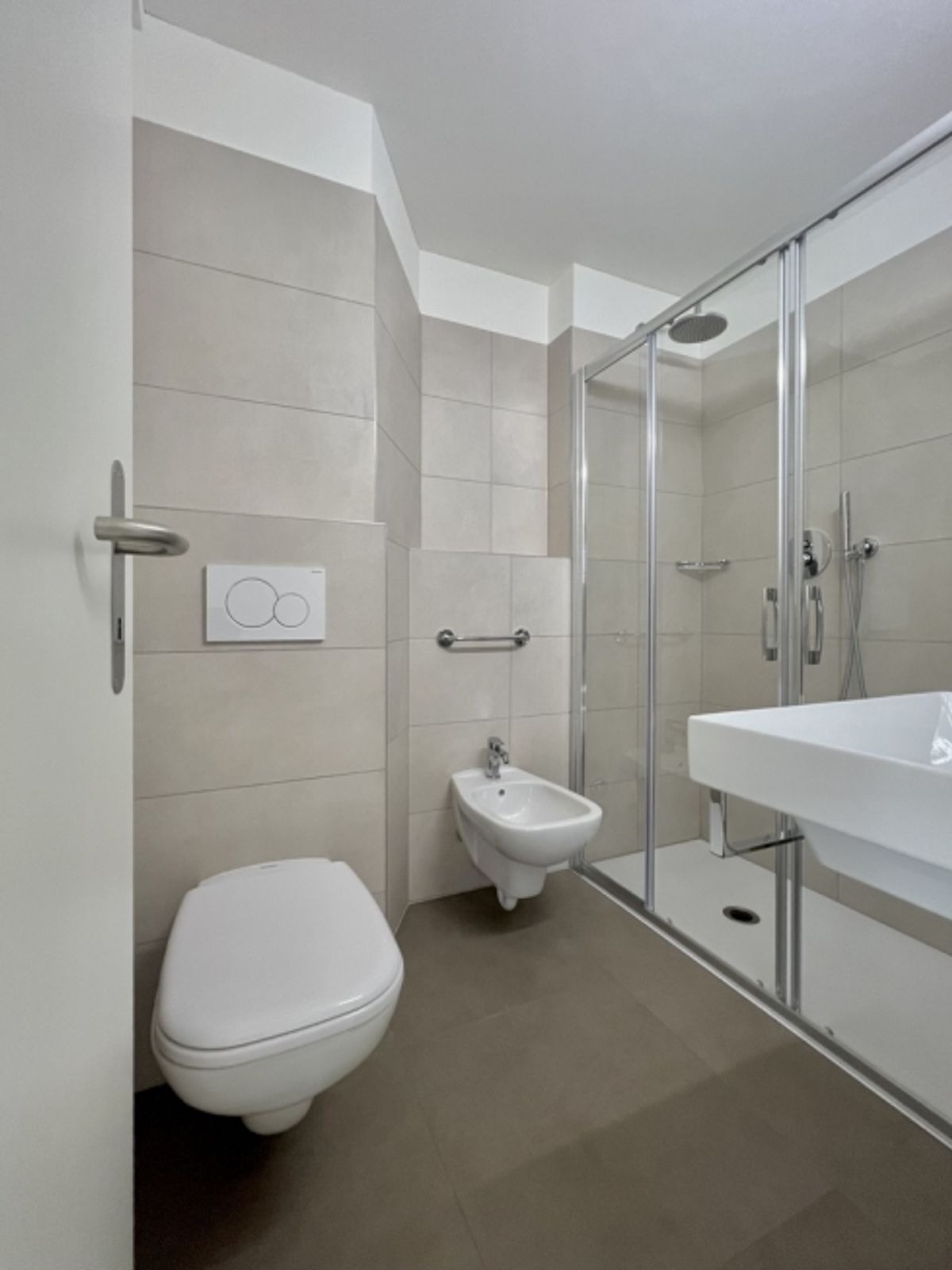 KOMPLETT RENOVIERTE 3,5-ZIMMER-WOHNUNGEN - 8