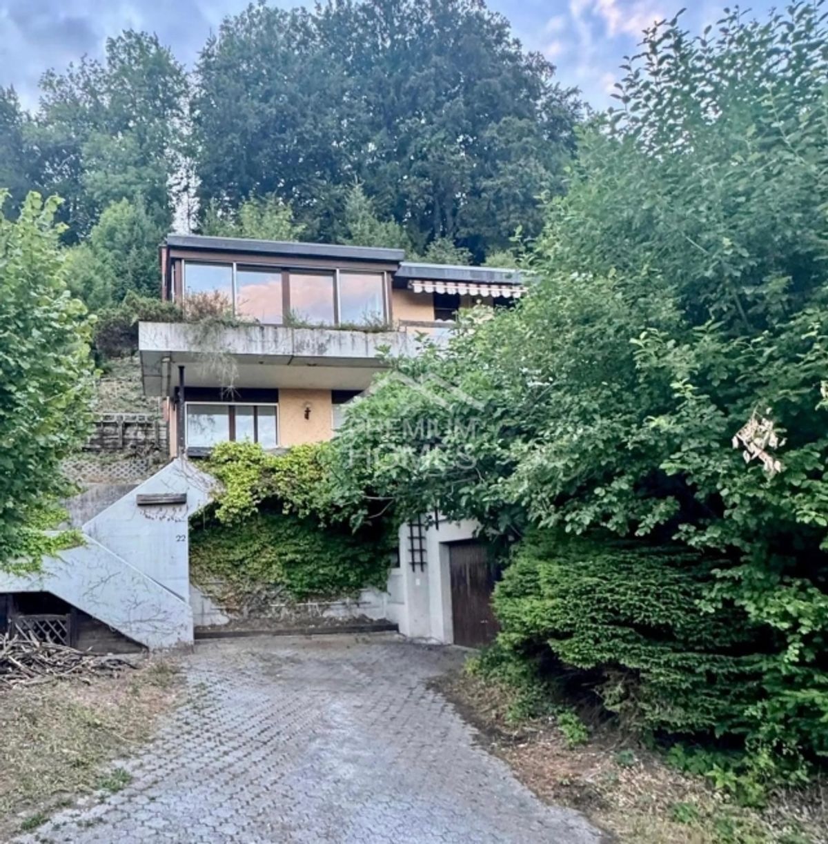 Einzigartiges Grundstück mit Weitblick, Natur und Entwicklungspotenzia - 0