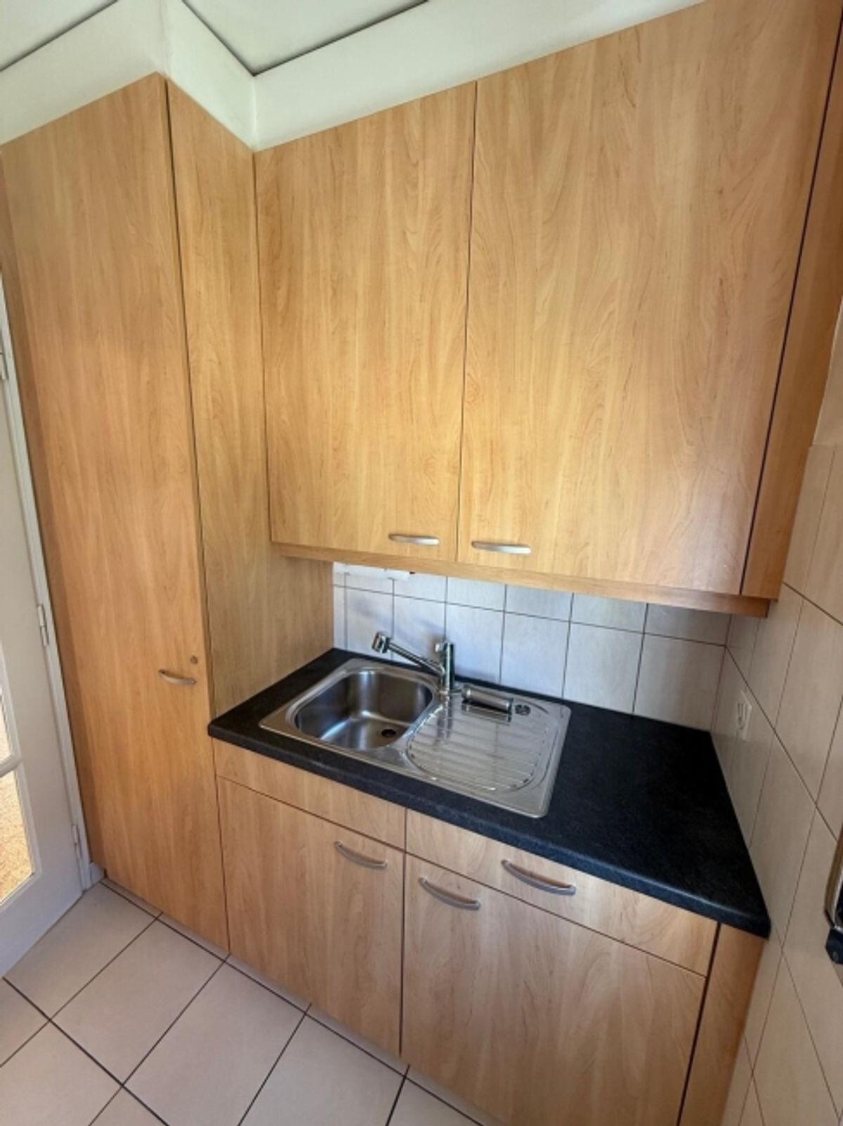 2,5-Zimmer-Wohnung im ersten Stock in einer ruhigen Gegend - 5