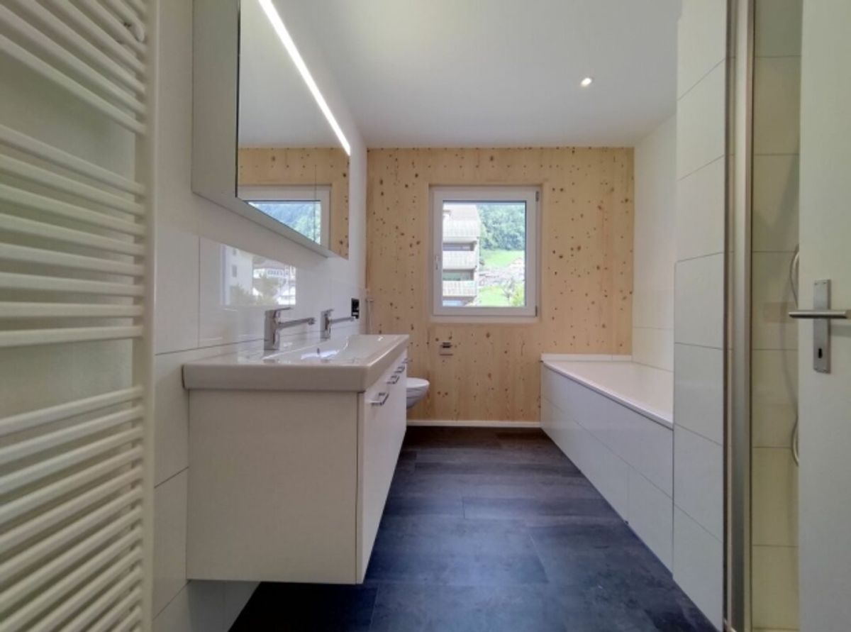 HOCHWERTIG UND MODERN AUS REGIONALEM HOLZ - 4