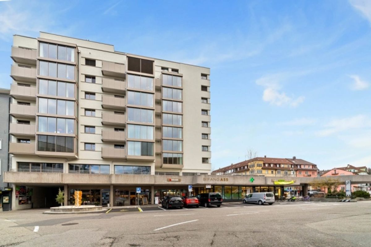 Parkplatz an der Aarauerstrasse 55 gesucht - 1