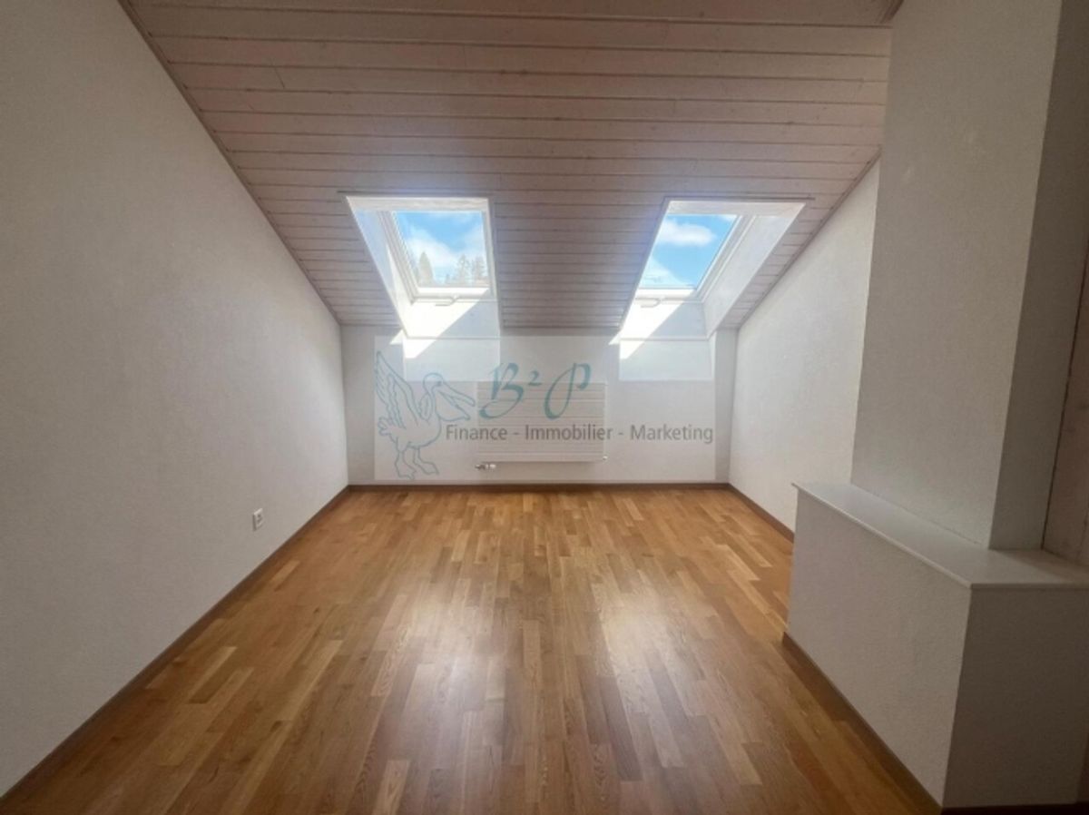 Eine 3.5-Zimmer-Wohnung ist auf La Chaux-de-Fonds zu vermieten! - 5