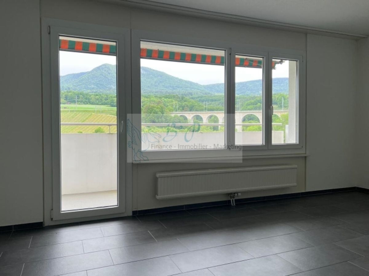 3.5 Zimmerwohnung mit schöner Aussicht auf Boudry - 8