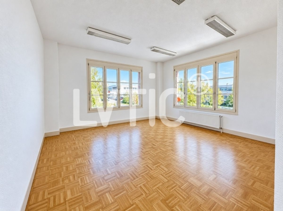 Büros von 180 m² zur Miete in Mont-sur-Lausanne - 1