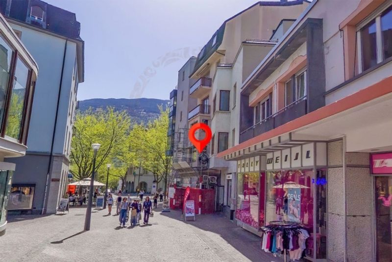 Große Gewerbeflächen von 115 m² im Herzen von Sion - 10