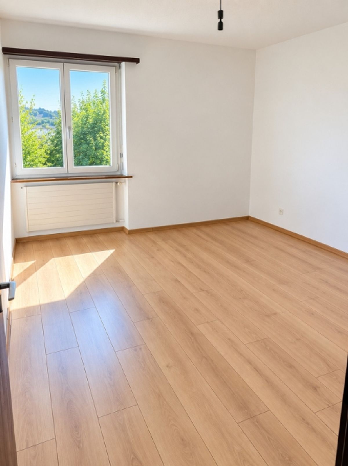 Ungehinderte Sicht, Balkon und Grün nur einen Steinwurf vom Coop entfernt! - 2