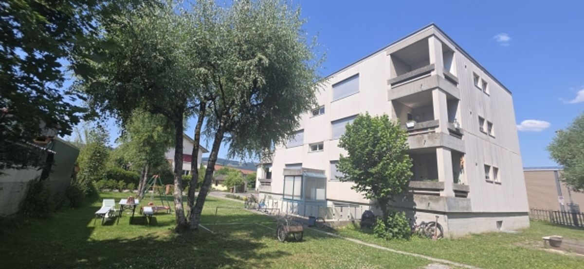 Ungehinderte Sicht, Balkon und Grün nur einen Steinwurf vom Coop entfernt! - 4