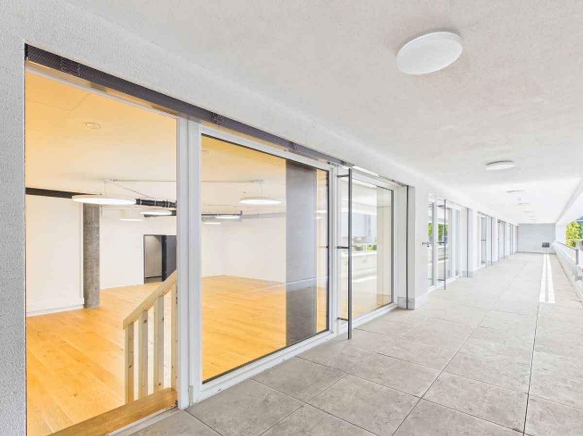 Modern ausgebaute Bürofläche mit Terrasse - 7