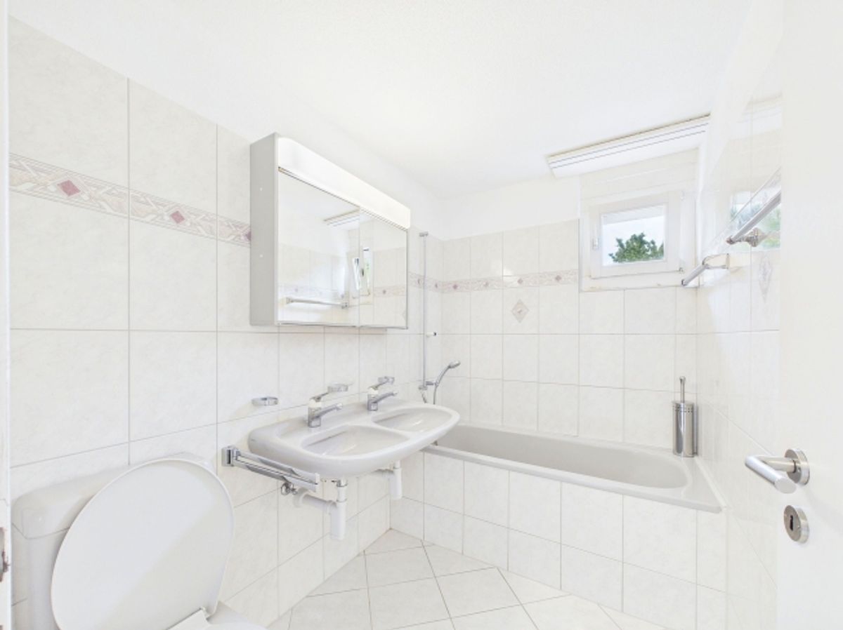 Gepflegte 4.5-Zimmer-Etagenwohnung in Hornussen - 7