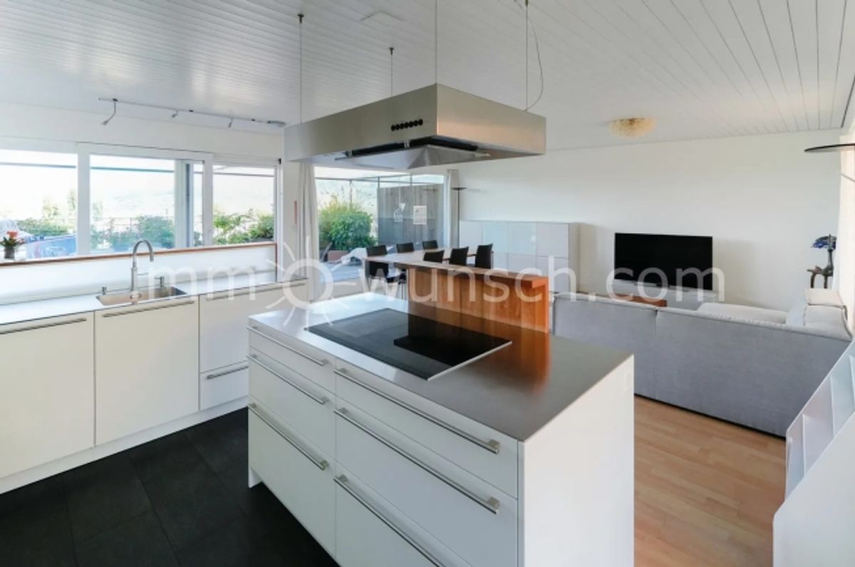 Attraktive 4 ½ Zimmer Maisonettewohnung mit See- und Bergsicht in Hünenberg - 2
