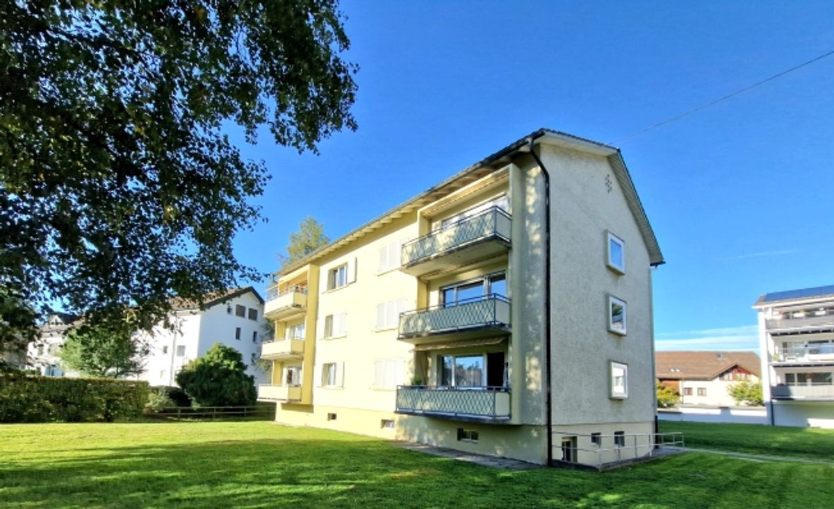 Helle 3.5 Zimmerwohnung an naturnaher Lage - 0