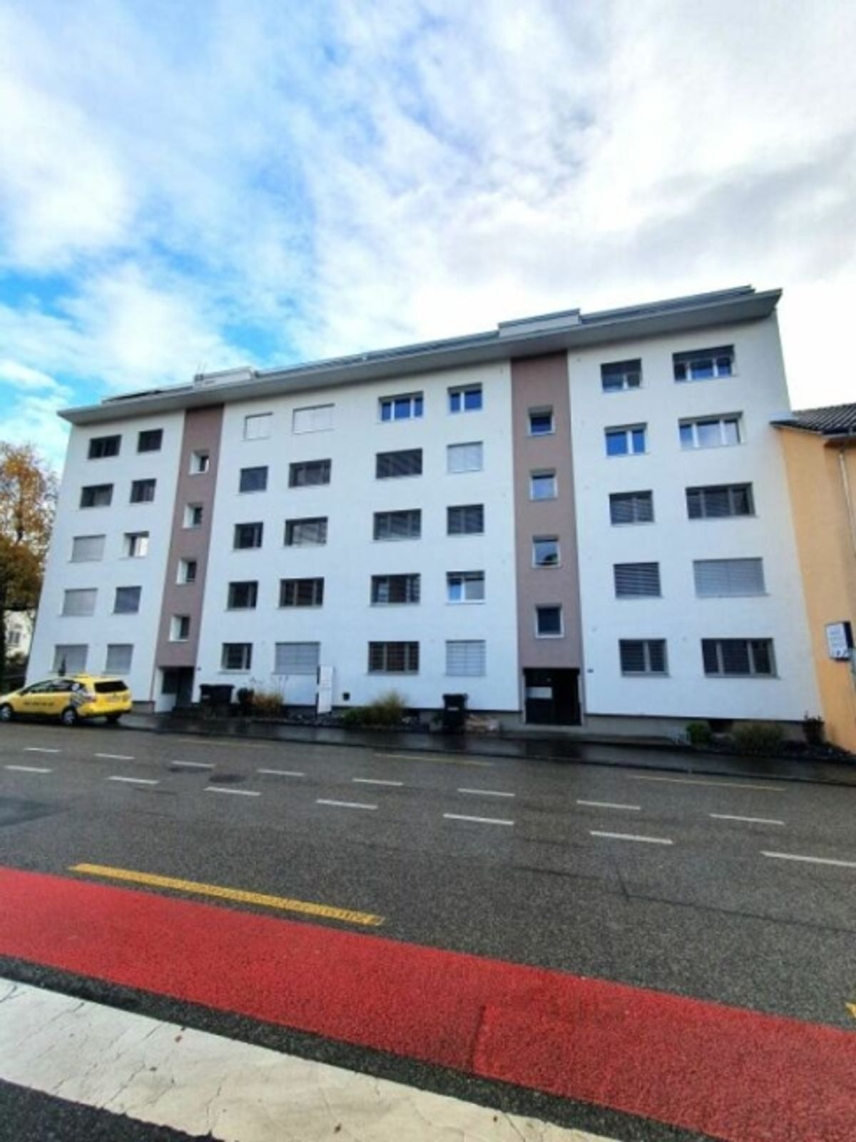 2.5-Zimmer Wohnung mit Terrasse - 0