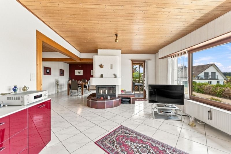 8.5-Zi.-Einfamilienhaus in Obfelden mit Aussicht & Einliegerwohnung potenzial - 3