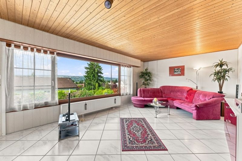 8.5-Zi.-Einfamilienhaus in Obfelden mit Aussicht & Einliegerwohnung potenzial - 6