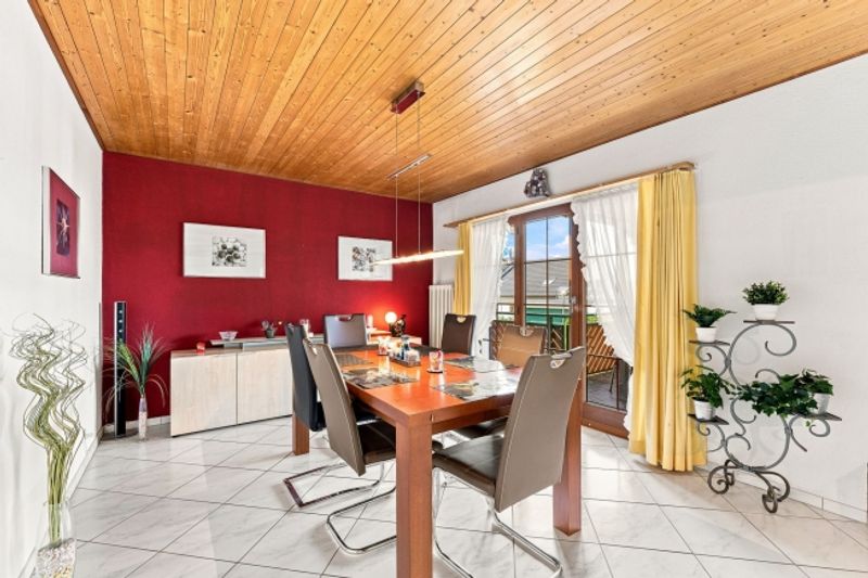 8.5-Zi.-Einfamilienhaus in Obfelden mit Aussicht & Einliegerwohnung potenzial - 7
