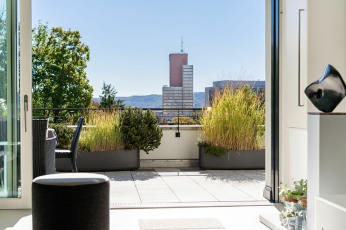 Urbane 4.5 Zimmer Attika-Wohnung mit 169 m² Terrassenfläche - 4