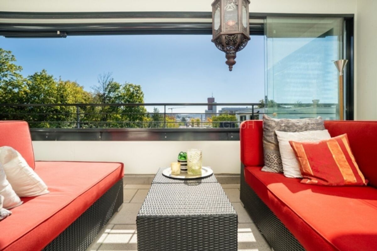Urbane 4.5 Zimmer Attika-Wohnung mit 169 m² Terrassenfläche - 12