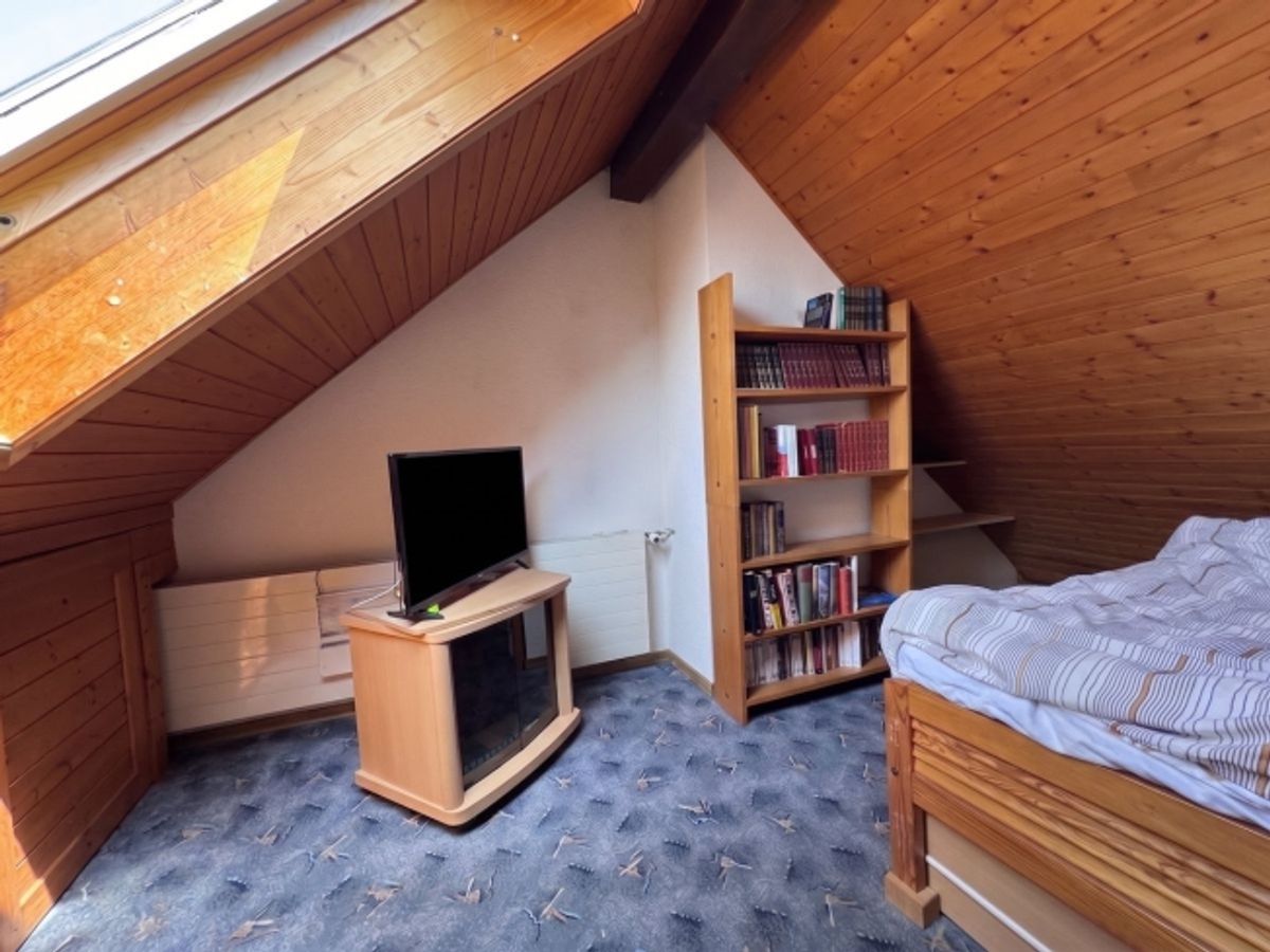 Yverdon – 5,5-Zimmer-Doppelhaus-Penthouse mit großer Terrasse und Winterveranda - 12