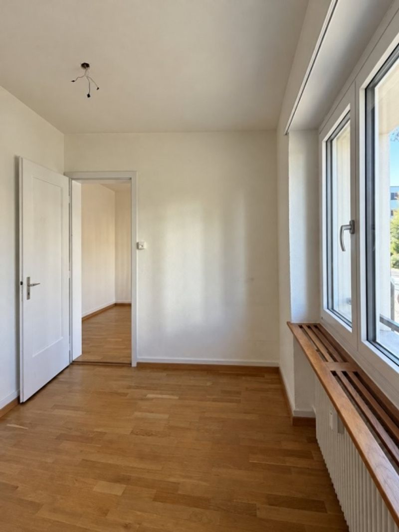 Helle 3.5-Zimmerwohnung mit verglastem Balkon in Liebefeld - 5