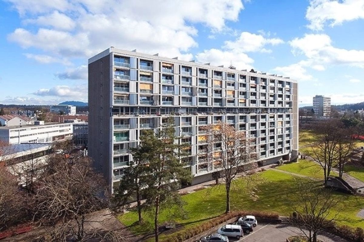 Mehrere Einstellhallenplätze à je CHF 100.00 zu vermieten - 1