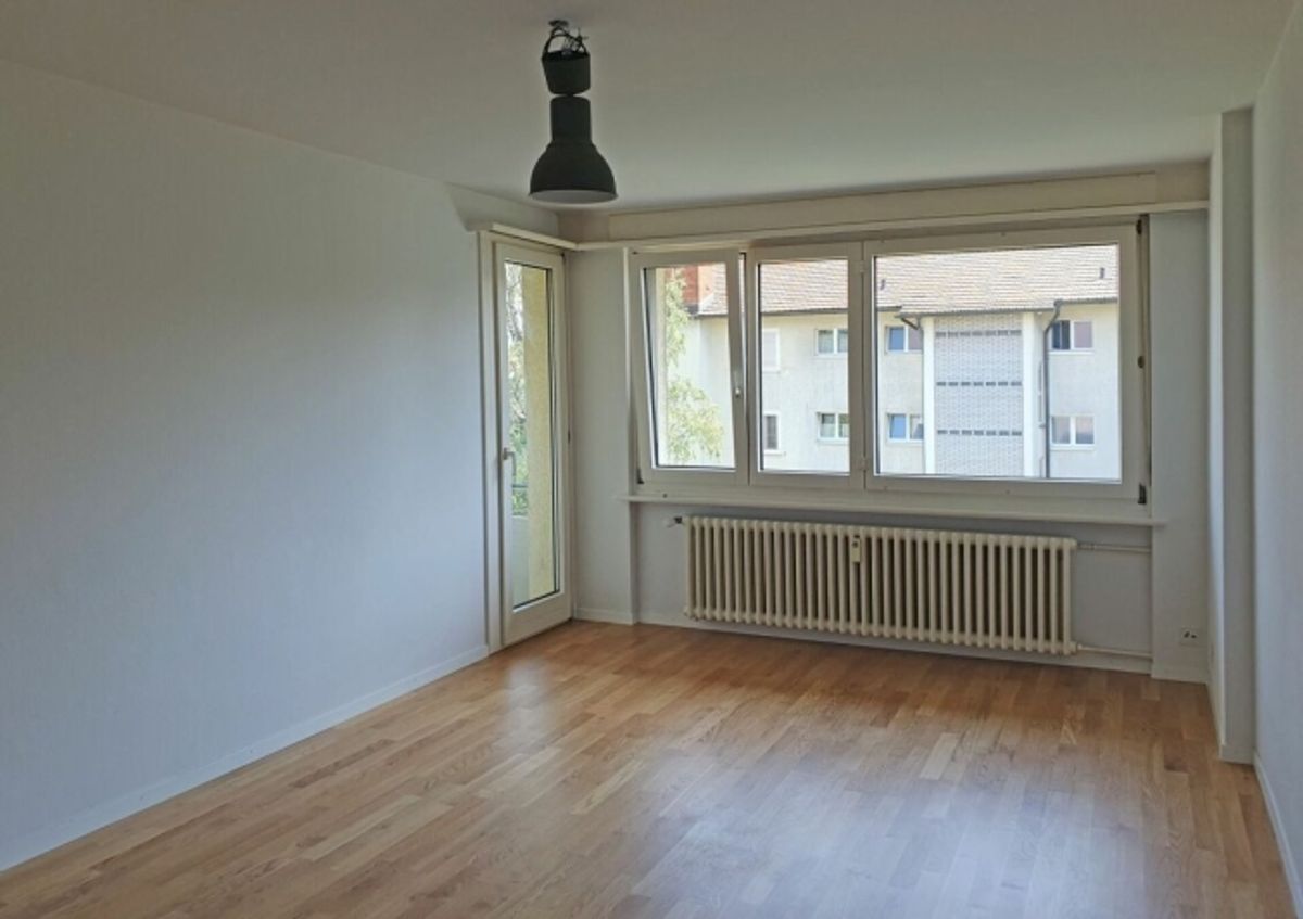 Helle, gut besonnte Wohnung mit Balkon - 0