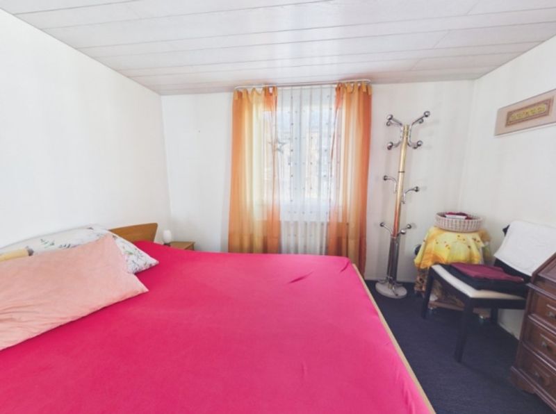 Vielseitiges Zweifamilienhaus, Gestaltungsspielraum & Zentrale Lage - 7