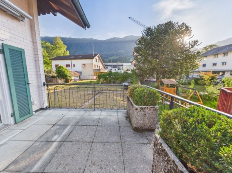 Vielseitiges Zweifamilienhaus, Gestaltungsspielraum & Zentrale Lage - 8