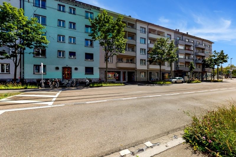 Urban wohnen mit grünem Rückzugsort - 1