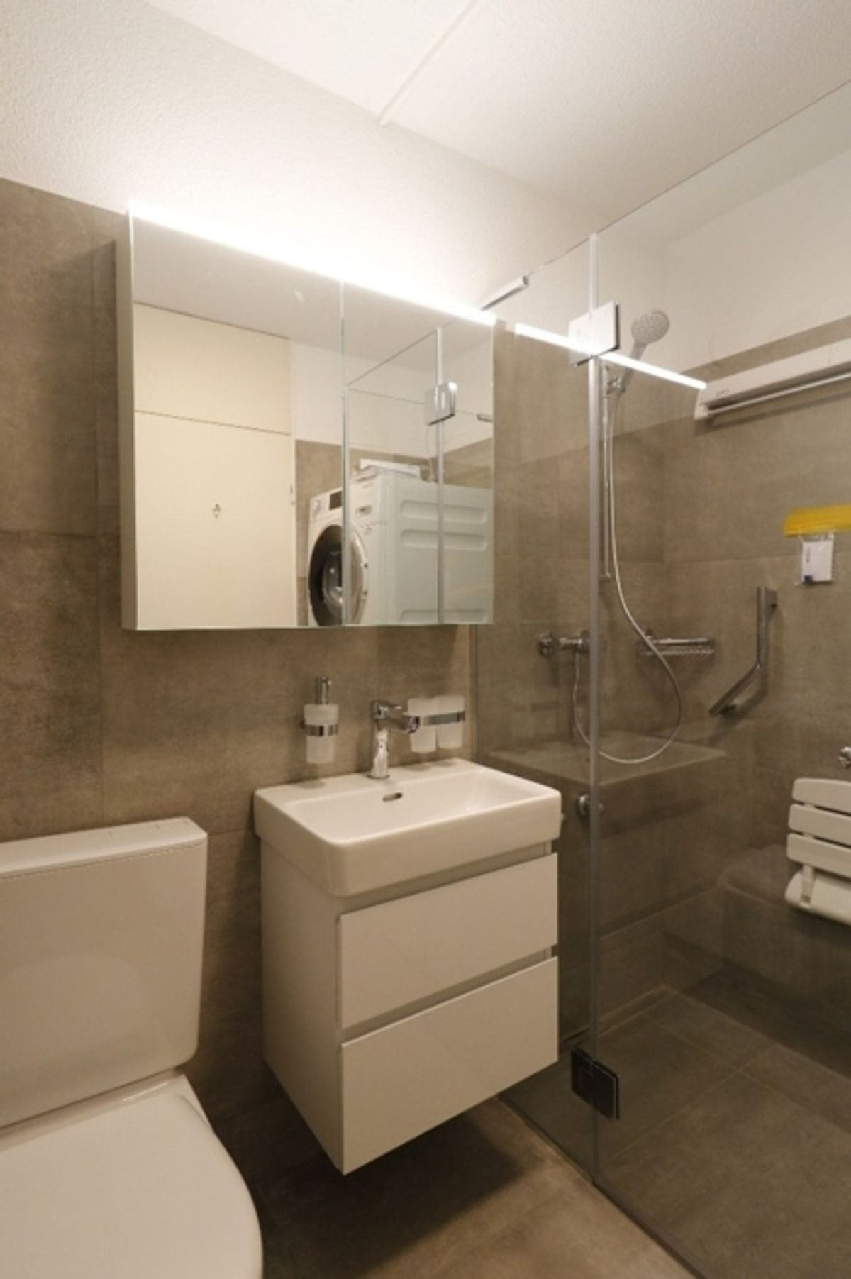 Helle, stilvolle und komplett renovierte 4.5 Zimmer-Wohnung - 6