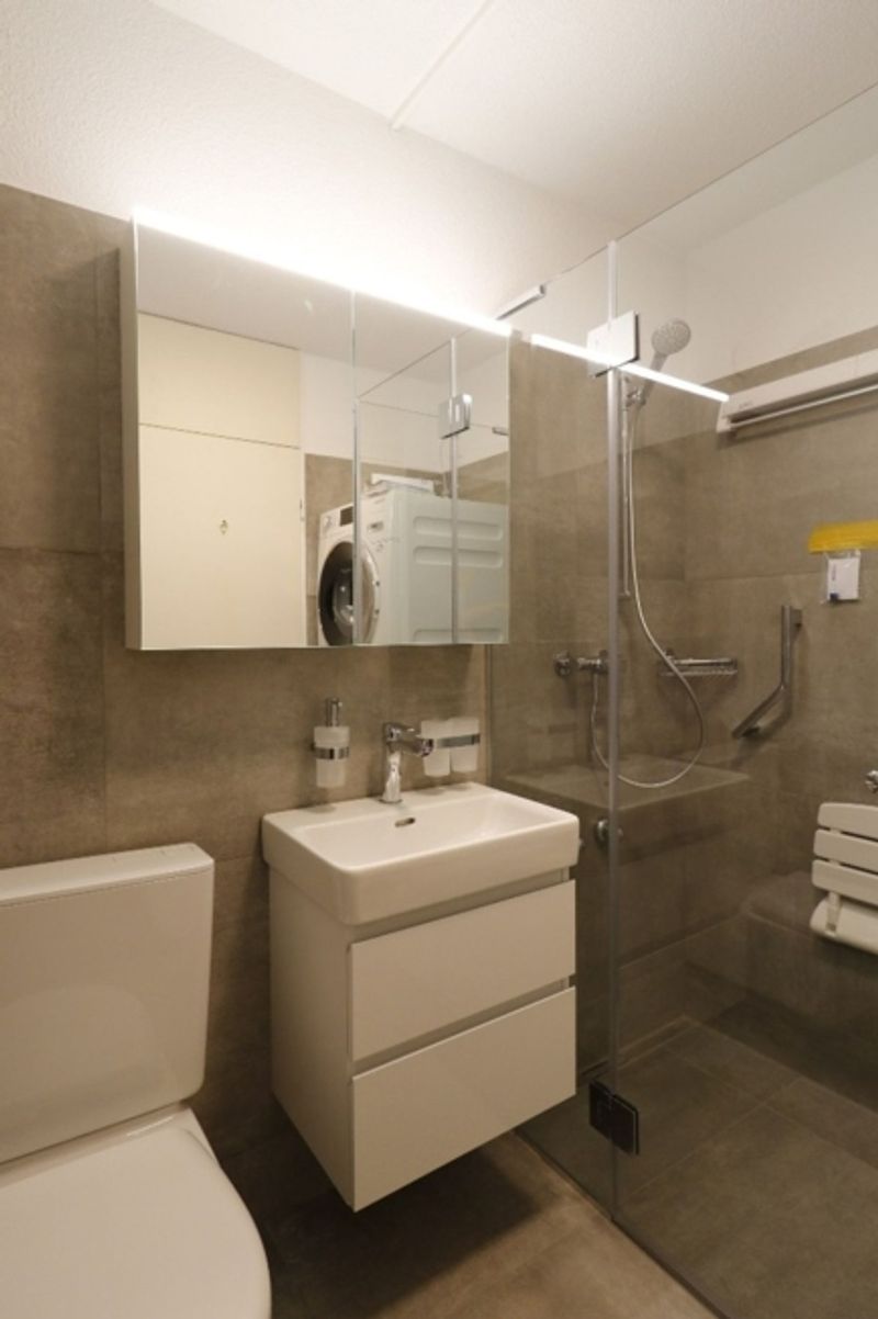 Helle, stilvolle und komplett renovierte 4.5 Zimmer-Wohnung - 7