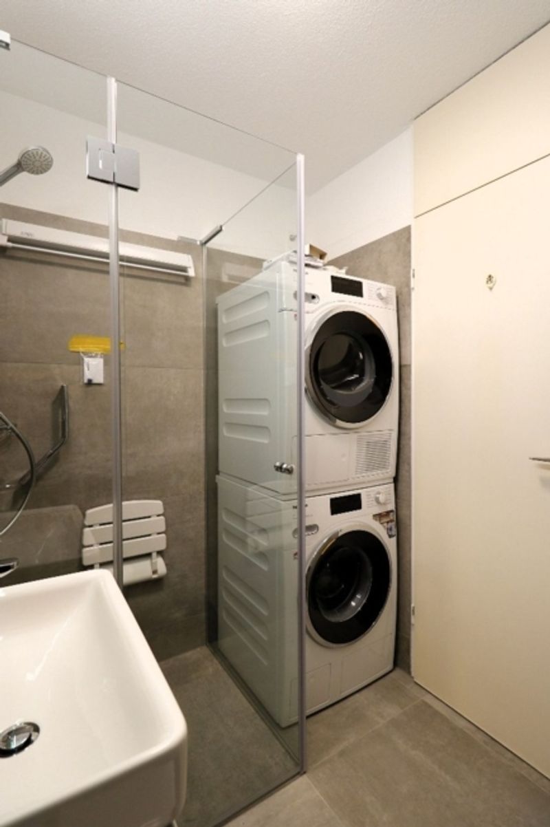 Helle, stilvolle und komplett renovierte 4.5 Zimmer-Wohnung - 8