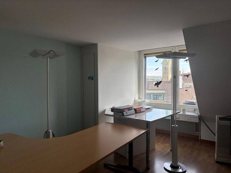 Attraktive Bürofläche an zentraler Lage im Zürcher Kreis 1 - 5