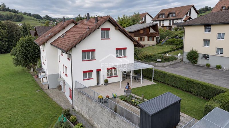 Vielseitiges Familienhaus mit separater Einliegerwohnung - 1