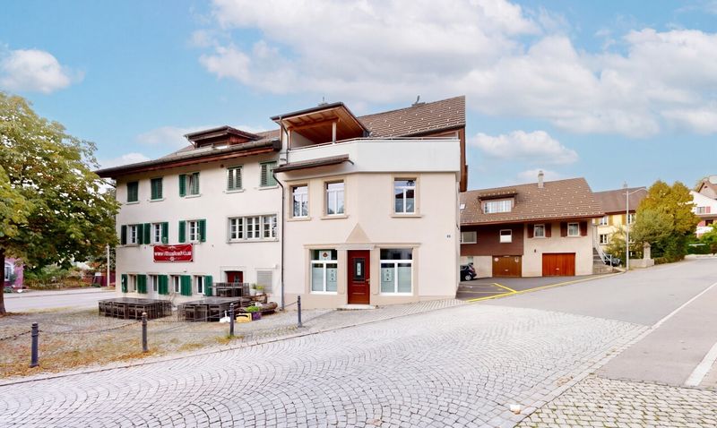 Charaktervolles Doppel-Einfamilienhaus inklusive Gewerberaum - 1