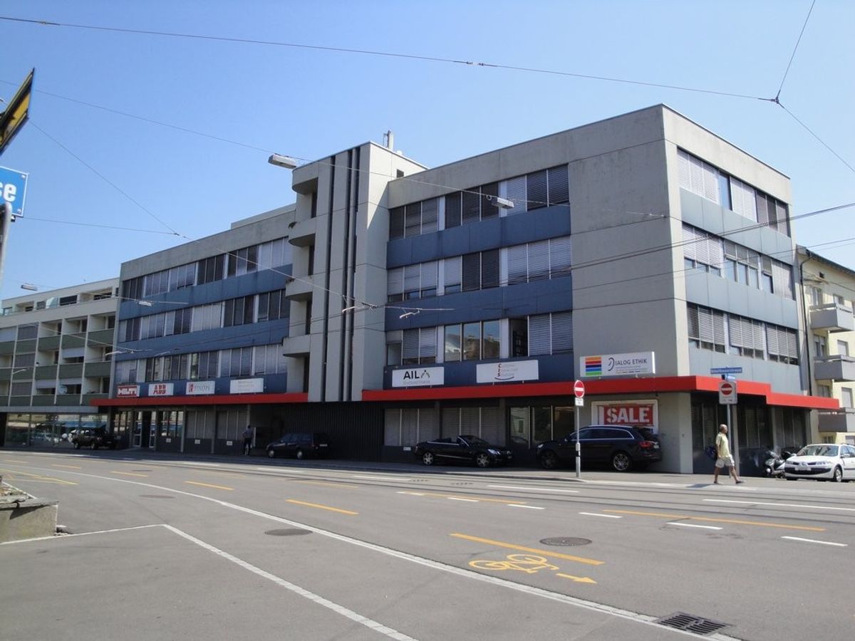 Zentral Parken - Einstellplatz auf der Liftanlage / Parkplatznr. 225 - 0