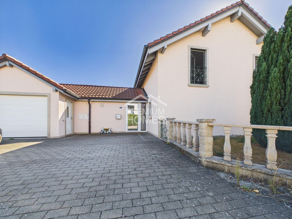 Villa familiale avec jardin - 1