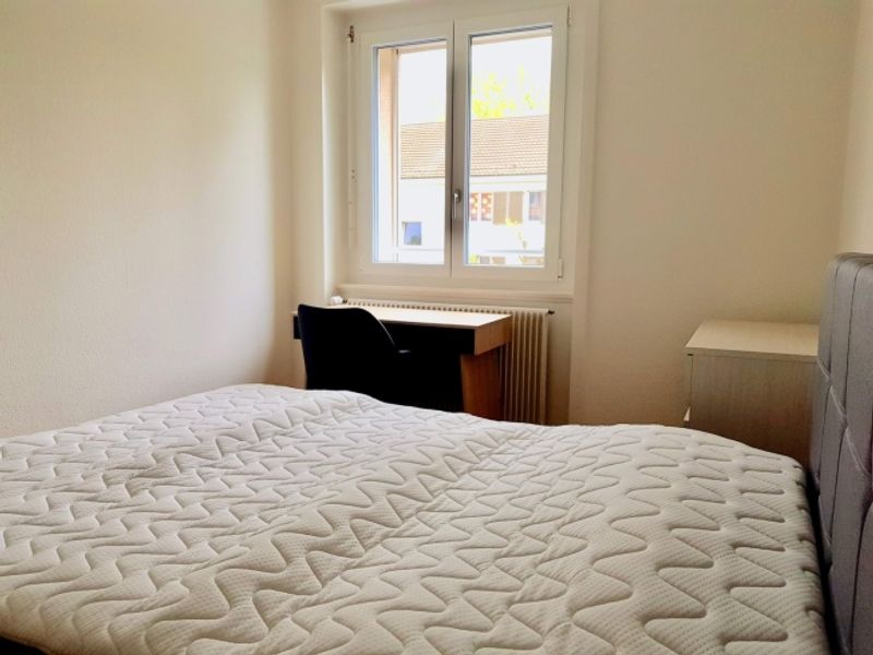Your Next Chapter Starts Here - Furnished Room in a Top Location - 3