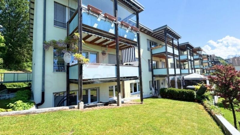 Wohnen mit Aussicht zum Verlieben - 5.5 Zimmer mit See- & Bergpanorama - 2