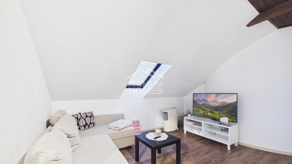 Familienparadies mit Einliegerwohnung und viel Platz - 6