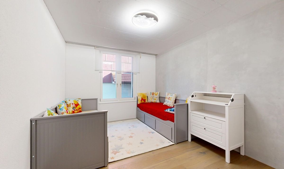 Moderne 5.5-Zimmer-Gartenwohnung an familienfreundlicher Lage - 7