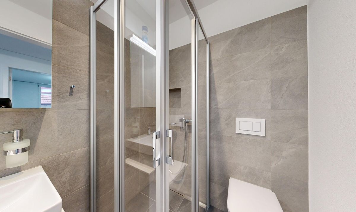 Moderne 5.5-Zimmer-Gartenwohnung an familienfreundlicher Lage - 8