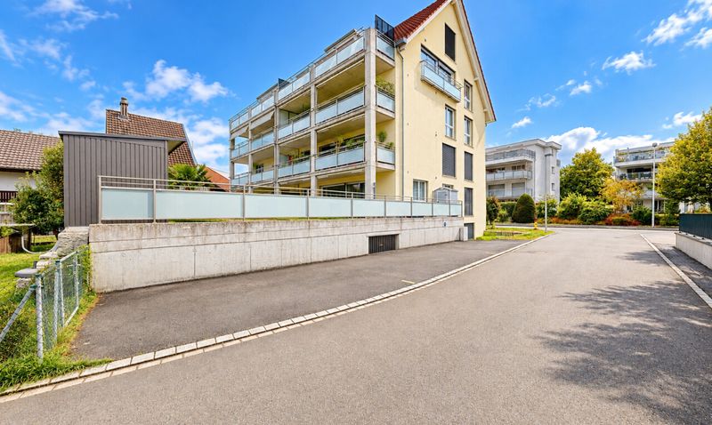 5.5-Zimmer-Duplexwohnung mit grosszügigen Terrassen in Niederglatt - 3