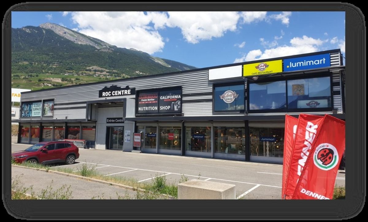 Dépôts à louer dans un immeuble commercial - 0
