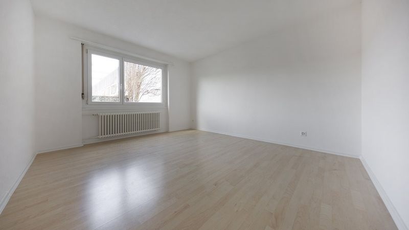 Zentrale 4 Zimmer-Wohnung in Olten! - 2