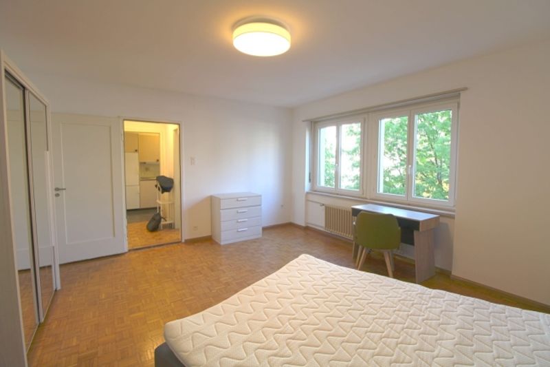 Furnished room in modernised apartment in a top location - 3