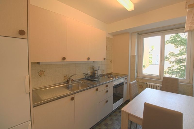 Furnished room in modernised apartment in a top location - 6