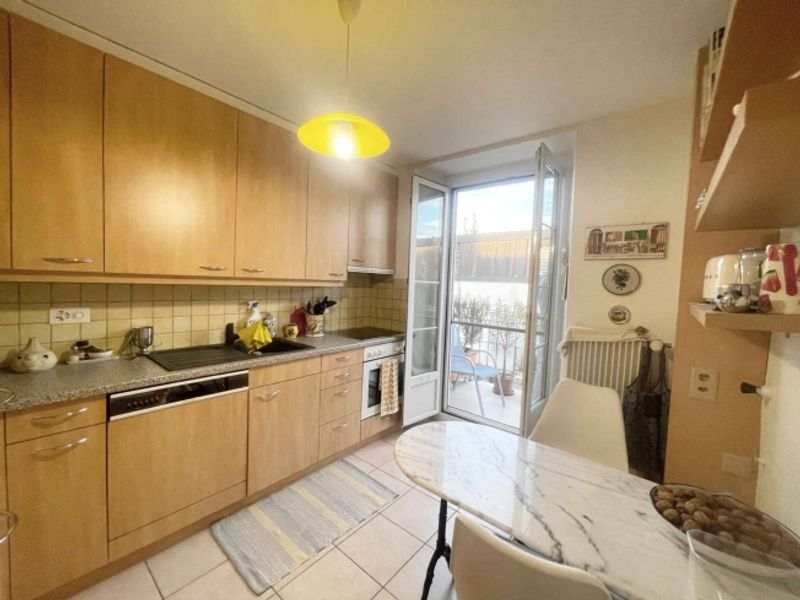 Geräumige 3,5-Zimmer-Wohnung mit Balkon im Herzen von Yverdon-les-Bains - 4