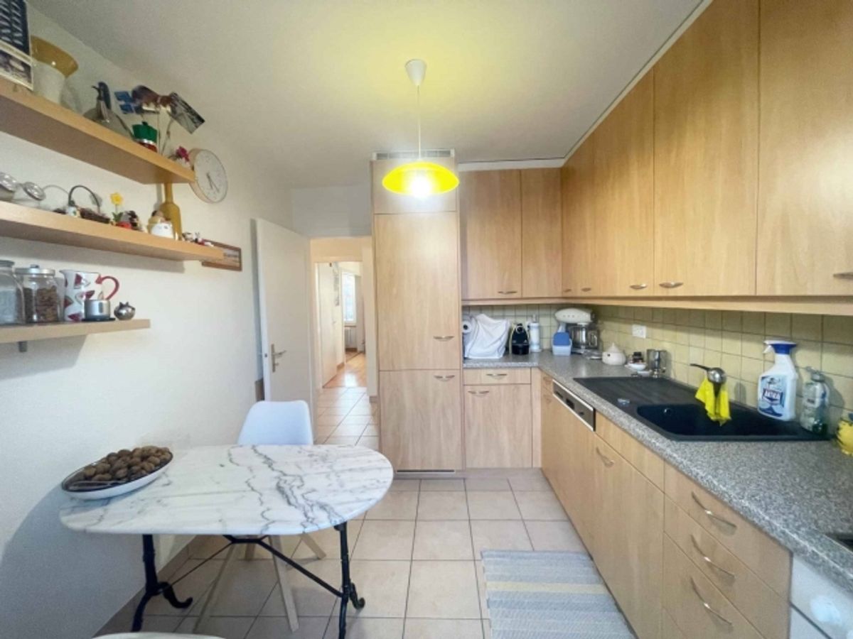 Geräumige 3,5-Zimmer-Wohnung mit Balkon im Herzen von Yverdon-les-Bains - 4