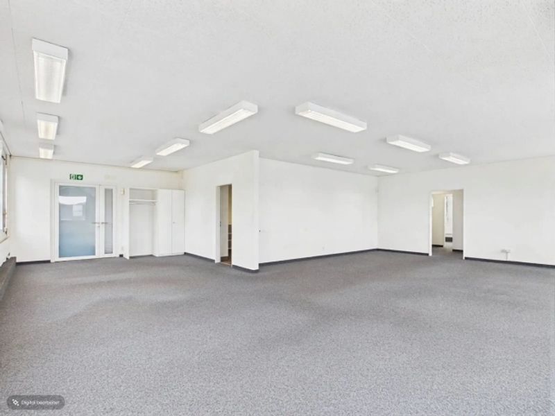 Zentrale Gewerbefläche 60 m² und 116 m² im 2. OG in Wohlen - 2